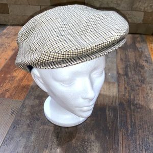 Wool tweed, newsboy hat